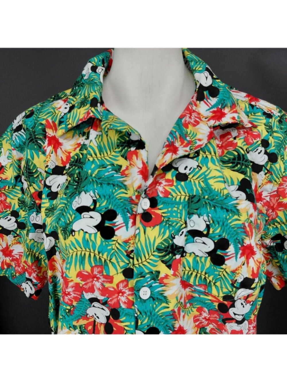 Disney Shirt Mens Medium Mickey Mouse Hawaiian Tropical Button Up Travel Dad - Picture 3 of 12